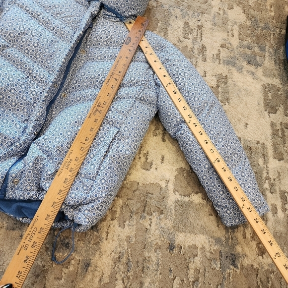 NWT Gap Kids Down Puffer Coat. Blue white floral. Size XL (12). - Picture 13 of 15